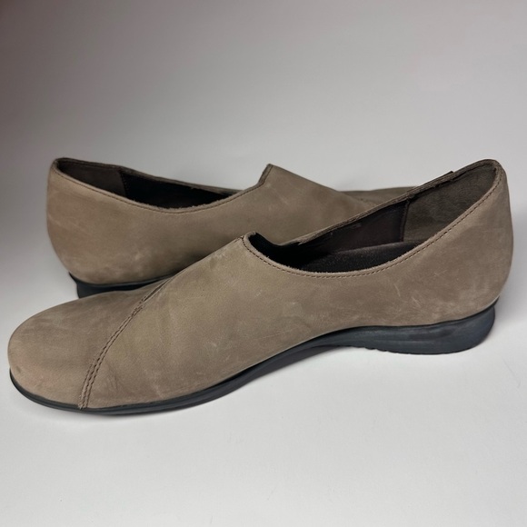 Mephisto Shoes Women's 9.5 Taupe Nubuck Suede Leather Comfort Loafers Career - Picture 5 of 12